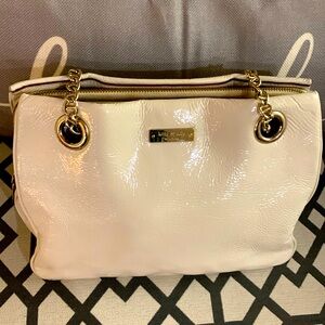 Kate Spade NewYork Off White Textured Patent Leather Chain link Shoulder Bag